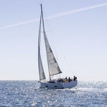 Dufour 390