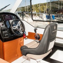 Jeanneau Merry Fisher 795