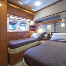 Ferretti 760