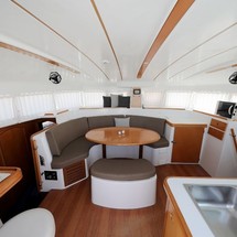 Lagoon 380 S2