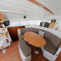 Lagoon 380 S2