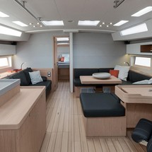 Beneteau Oceanis 55