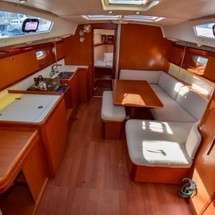 Beneteau Oceanis 40