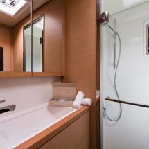 Lagoon 620