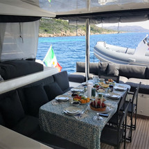 Lagoon 560