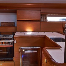 Jeanneau 53