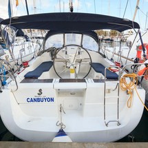 Beneteau Oceanis 37