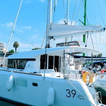 Lagoon 39