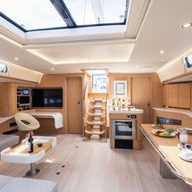 Hanse 675