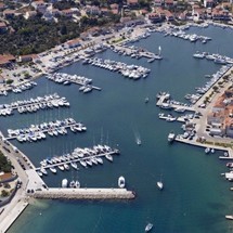 Beneteau Oceanis 35