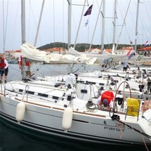 Beneteau Oceanis 35