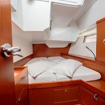 Beneteau Oceanis 48