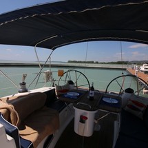 Bavaria 44