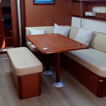 Beneteau Oceanis 43