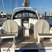 Beneteau Oceanis 38