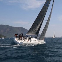 Beneteau First 40