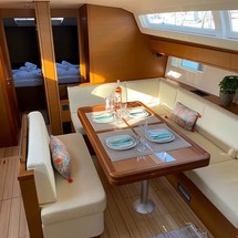 Jeanneau 54