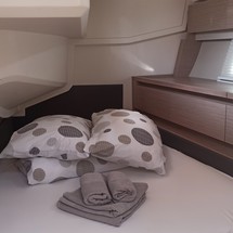 Hanse 588