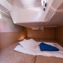 Beneteau Oceanis 38