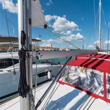 Beneteau Oceanis 38