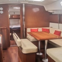 Beneteau Oceanis 43