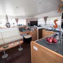 Lagoon 400