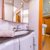 Lagoon 620