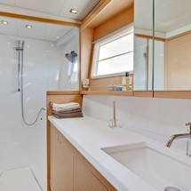 Lagoon 440