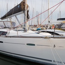 Beneteau Oceanis 40