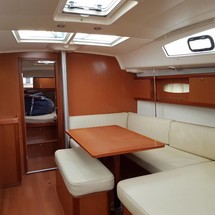 Beneteau Oceanis 40