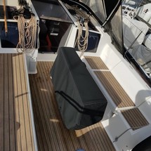 Dufour 350