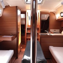 Dufour 350