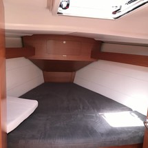 Dufour 350