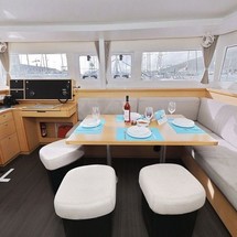 Lagoon 450 F