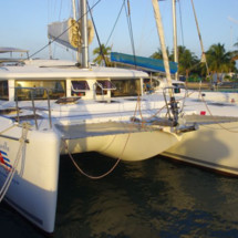 Lagoon 421