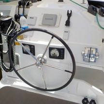 Lagoon 421