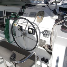 Lagoon 421