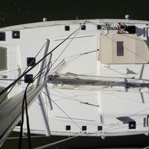 Lagoon 421