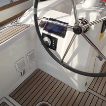 Beneteau Oceanis 38