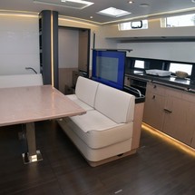 Beneteau Oceanis Yacht 62