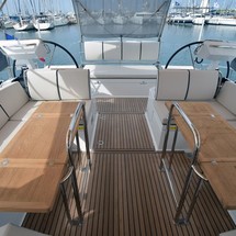 Beneteau Oceanis Yacht 62