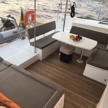 Lagoon 450 F