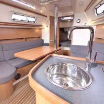 Hanse 325