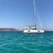 Fountaine Pajot Lucia 40