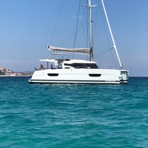 Fountaine Pajot Lucia 40