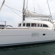 Lagoon 380