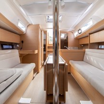 Dufour 350