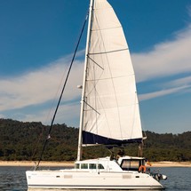 Lagoon 400