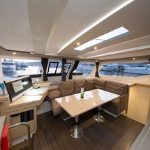 Fountaine Pajot Lucia 40