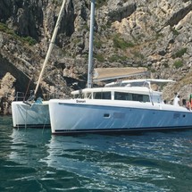 Lagoon 421
